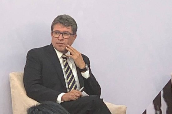 Insiste Monreal en construir consensos para aprobar reforma eléctrica