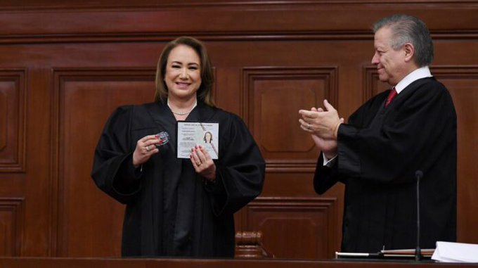 ¿Le dejarán el título a la Ministra Esquivel?