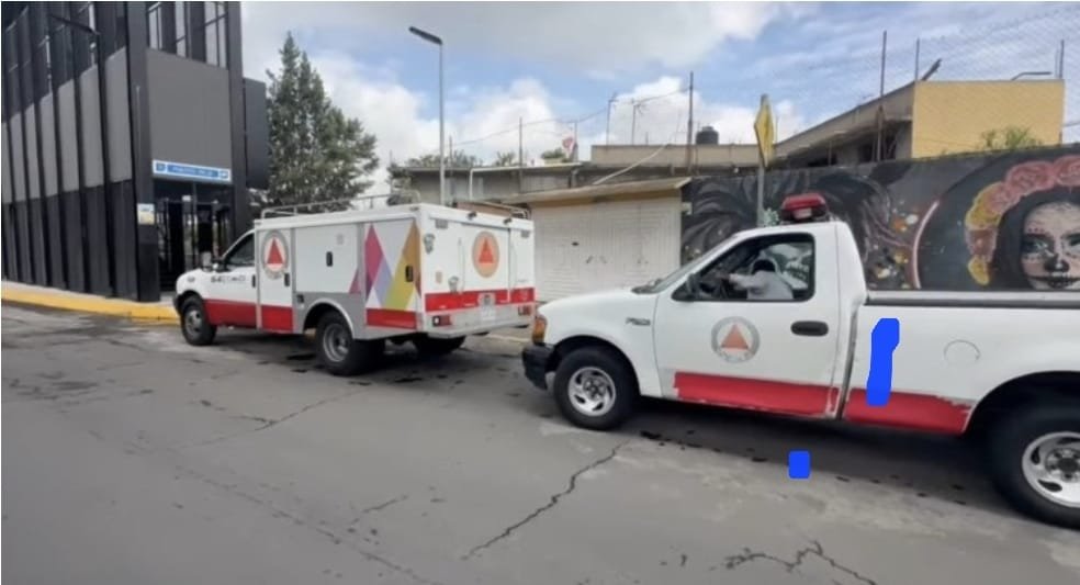 Usuarios quedan atrapados en elevador del Trolebús Chalco-Santa Martha por exceso de peso