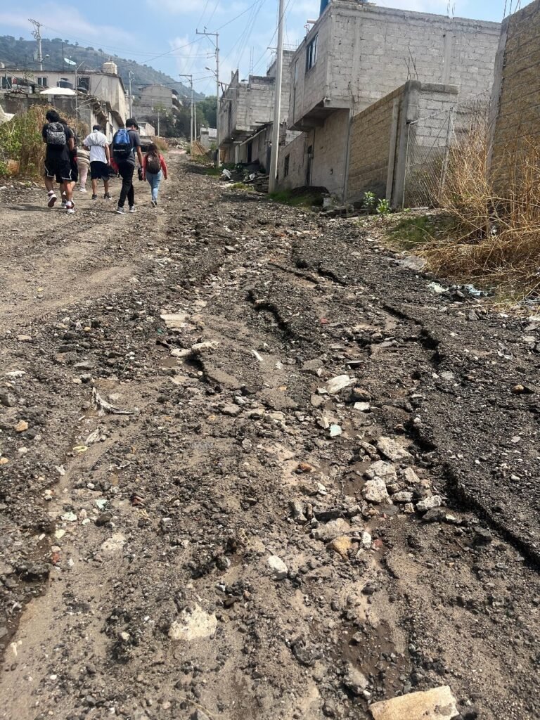 Intransitables las calles de la colonia Adolfo López Mateos de Chimalhuacán
