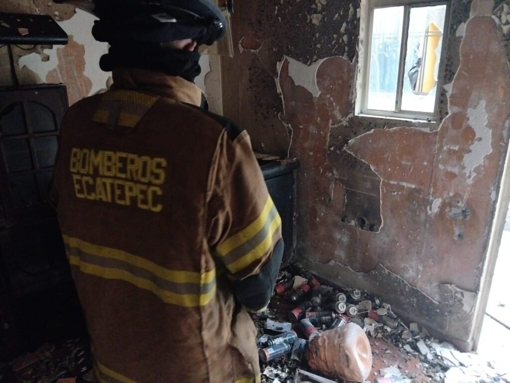 Localizan bodega de narcóticos tras incendio en Los Héroes Ecatepec