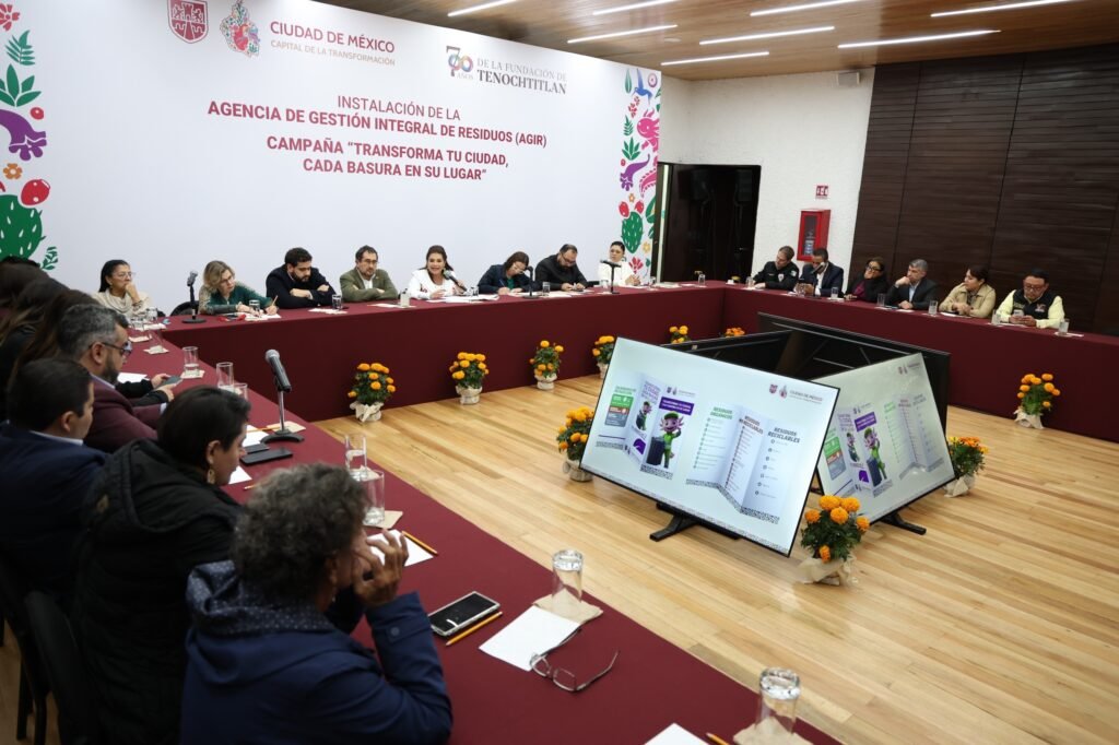 Instala Clara Brugada Órgano de Gobierno de la Agencia de Gestión Integral de Residuos
