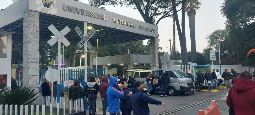 Trabajadores del comedor central de la Universidad Autónoma Chapingo realizan paro por falta de condiciones seguras