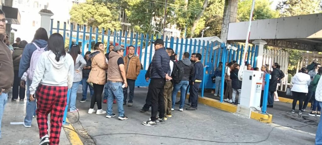 Trabajadores del comedor central de la Universidad Autónoma Chapingo realizan paro por falta de condiciones seguras