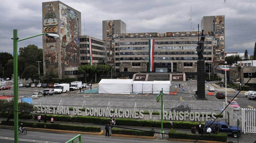 Propone AMLO cambiar de nombre a la SCT