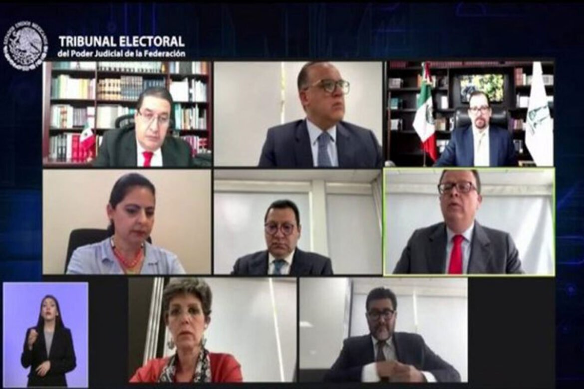 Destituyen al presidente del TEPJF; el magistrado Vargas se defiende