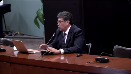 Monreal asegura rectoría del Estado con respecto a contratos, en reforma eléctrica