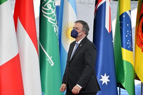 Pide Ebrard ante G-20 reconocimiento universal de vacunas