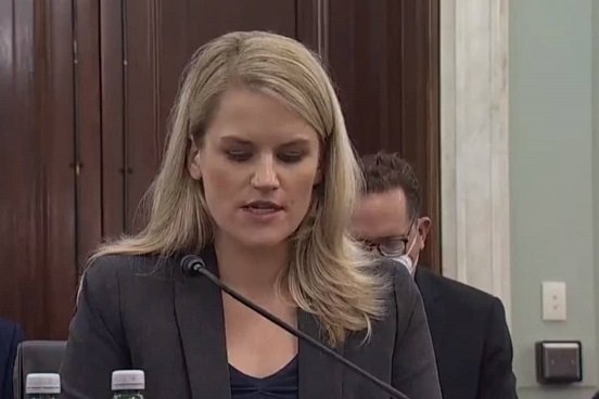 Ex empleada denuncia malas prácticas en Facebook