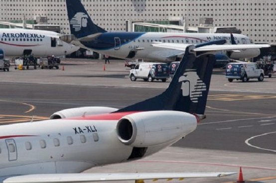 Aeroméxico registra caída histórica en la BMV