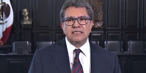El Senado abrió sus puertas y es auténtica casa del pueblo: Monreal