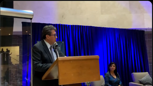 Clima de hostilidad a periodistas “no es propicio para nadie”: Monreal