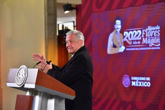 AMLO no descarta infiltrados en movimiento de normalistas de Ayotzinapa