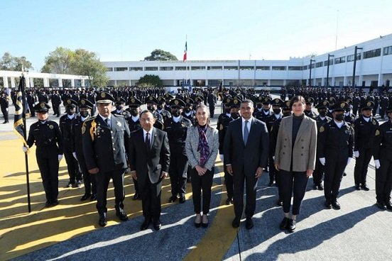 Se gradúan 557 elementos de la Universidad de la Policía