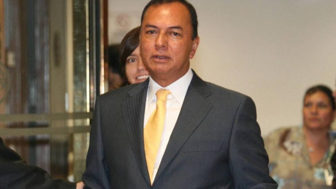 Cien días de arresto a Del Río Virgen, producto del autoritarismo: Monreal