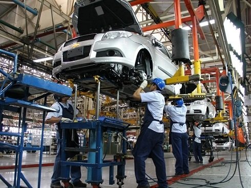 México y Argentina posponen apertura del comercio automotriz