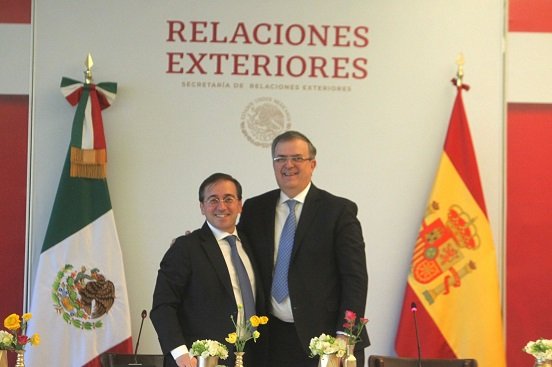 Se reúne Marcelo Ebrard y José Manuel Albares Bueno