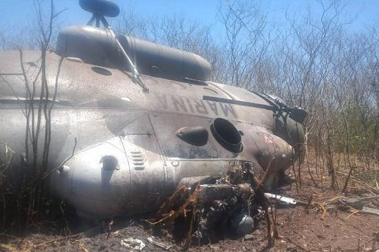 Se desploma helicóptero de la Marina en Mazatlán; no hay lesionados