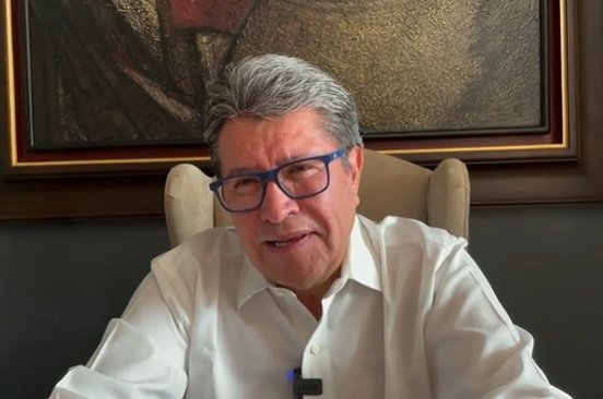 Monreal supera Covid-19; se reincorpora a sus actividades legislativas