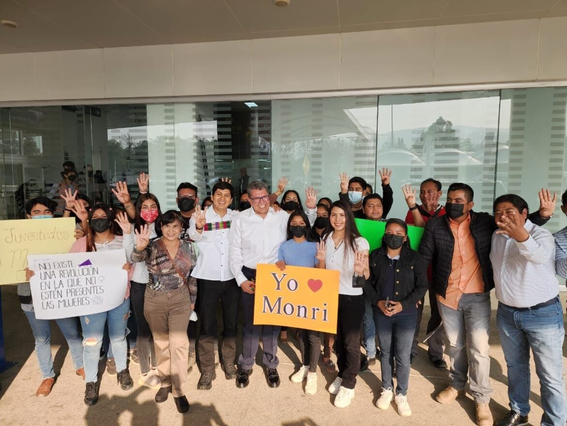 Al grito de “¡Presidente!, ¡Presidente!”, Oaxaca recibe a Ricardo Monreal