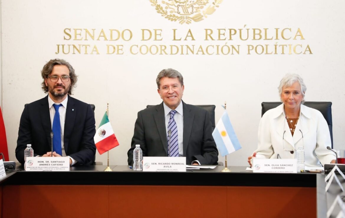 Monreal ve oportunidad de desarrollo para Argentina y México por Ucrania