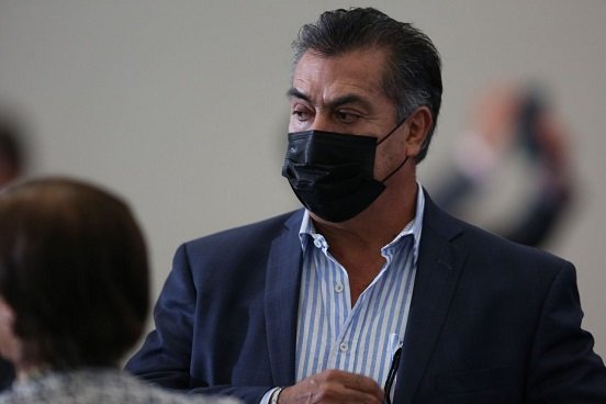 Jaime Rodríguez "El Bronco", deja cárcel y es trasladado a hospital