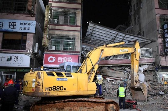 Personas atrapadas y desaparecidas en derrumbe de edificio en China