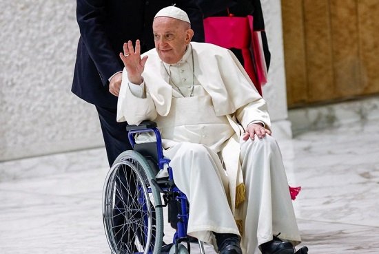 Papa Francisco pospone visita a Líbano por problemas de salud