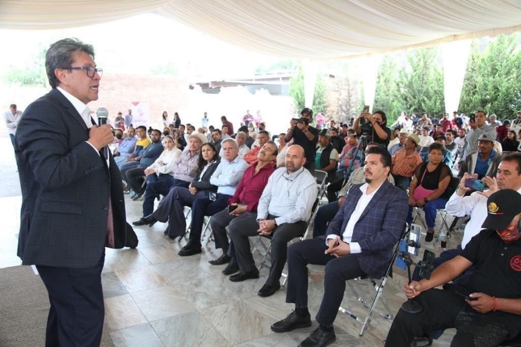 Monreal dialoga con sectores sociales para construir la agenda legislativa