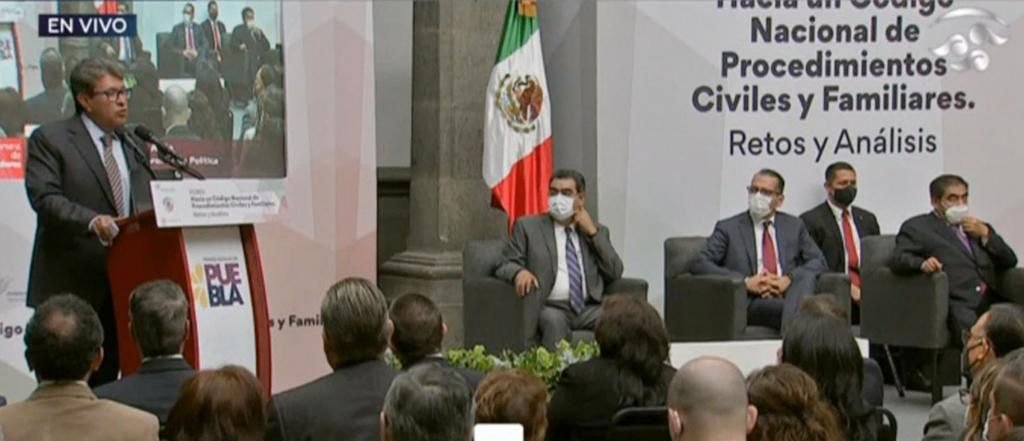 Monreal propone un cambio de paradigma en la forma de impartir justicia