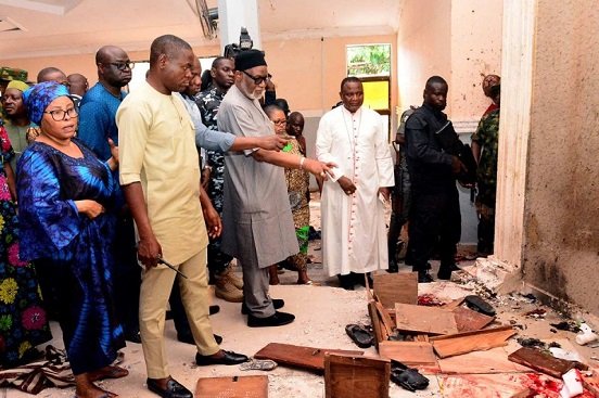 Sube a 40 el número de muertos tras el ataque a una iglesia en Nigeria