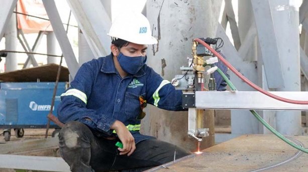 Semáforo rojo en creación de empleos formales e inflación