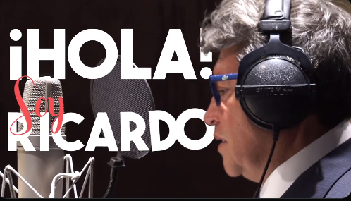 Ricardo Monreal canta rap con jóvenes talentos