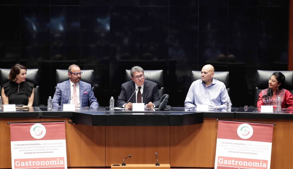Reconoce Senado a chefs y rockeros mexicanos 