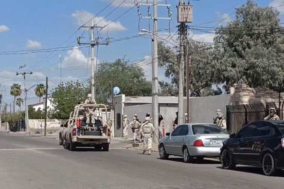Activan código rojo en Caborca por balacera; reportan comandos y secuestros
