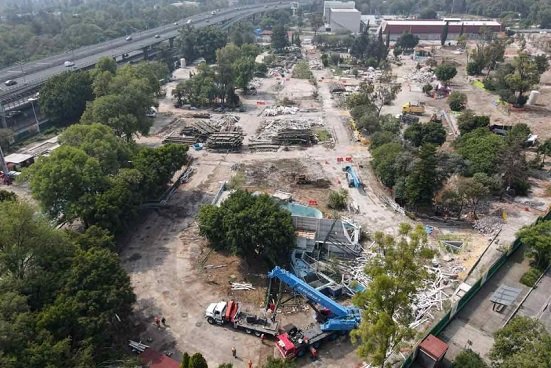 Ahora se realizan trabajos para concluir la remoción de escombros y para preparar el predio para la instalación de áreas verdes y las nuevas atracciones, agregaron.