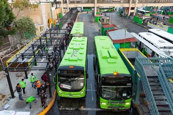 Camiones de RTP inician recorridos por cierre del Metro Línea 1