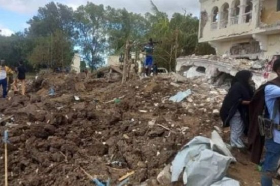 Atentado contra hotel en Somalia deja al menos 5 muertos