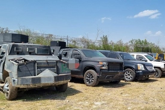 Destruyen 23 autos "monstruo" usados por cárteles en Tamaulipas