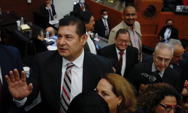 Armenta nuevo líder del Senado