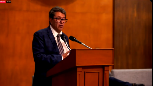 Empresarios y jóvenes de Querétaro se reúnen con Monreal