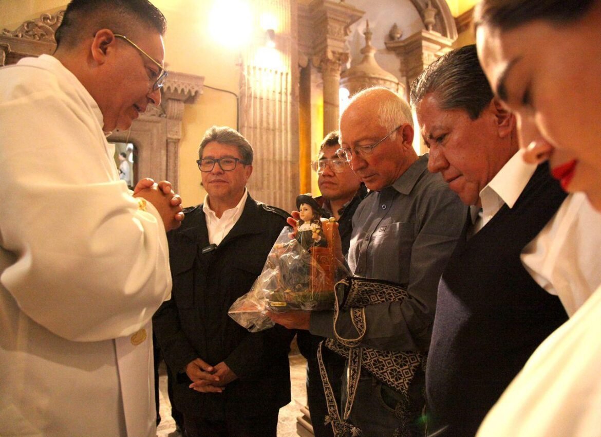En Zacatecas, Monreal y Ken Salazar visitan al Santo Niño de Atocha
