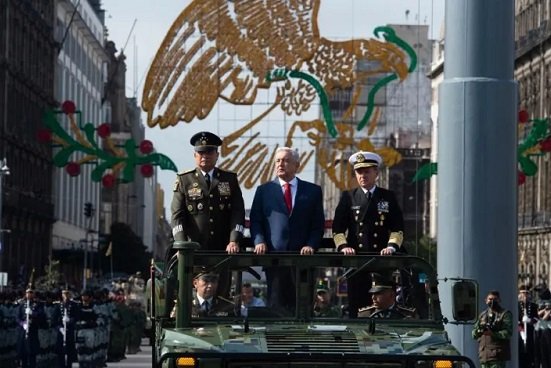 AMLO presenta en el Zócalo plan para terminar con guerra entre Rusia y Ucrania