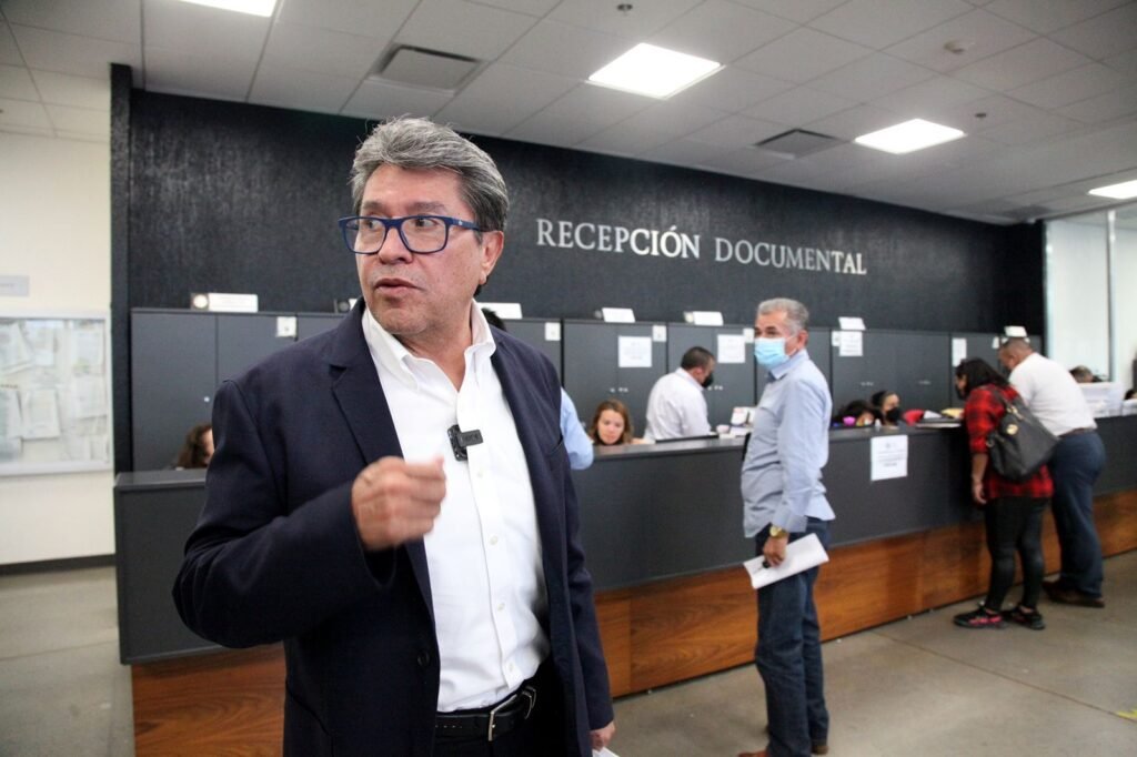 Por diversos delitos tipificados, demanda Monreal a Layda Sansores