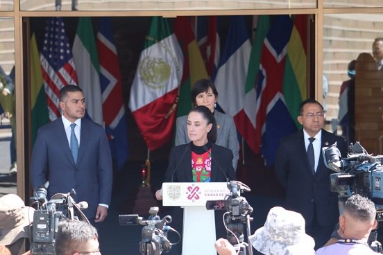 Reitera Sheinbaum que va por candidatura presidencial de Morena