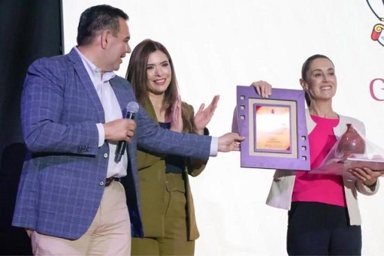 Mujeres de Ciudad Juárez pilares en construcción de políticas: Sheinbaum
