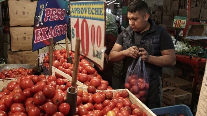Acelera la economía "modestamente" y AMLO promete crecer 3 por ciento