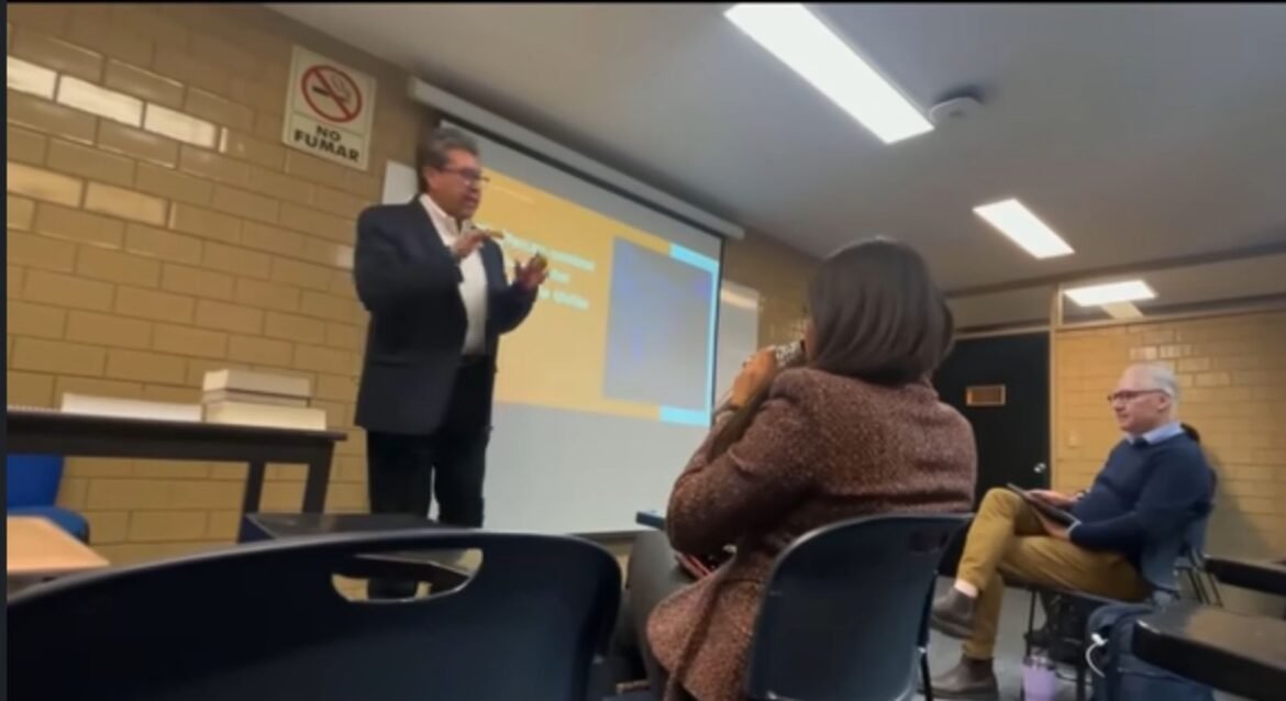 Aumento de tasas de interés, etapa difícil que podrá superarse: Monreal