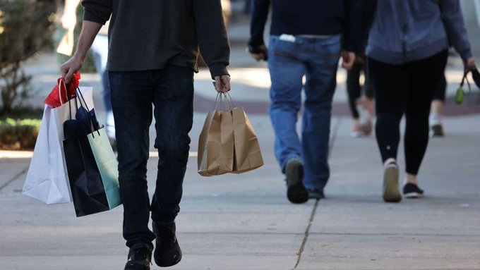 Inflación sorprende a la baja, pero los precios de alimentos aumentan