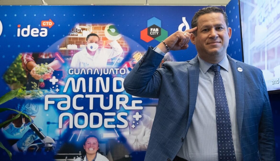 Presenta Gobernador la Mentefactura de GTO en Sudáfrica